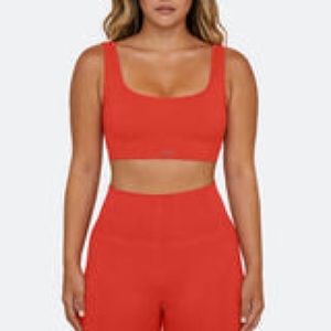 Set Active Sculptflex Box Cut Bra in Guava